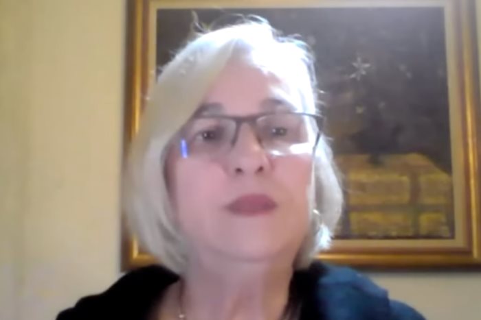 לנשום בין הסדקים: מודל אינטגרטיבי לטיפול זוגי בטראומה